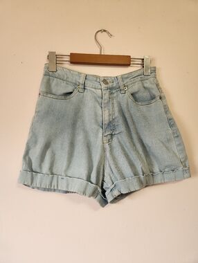 Wego Standard High Waist Denim Mom Shorts Light Wash Size S Retro 90s Kawaii